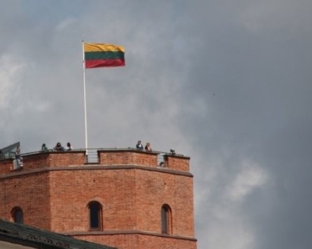 Литва затваря граници с Беларус