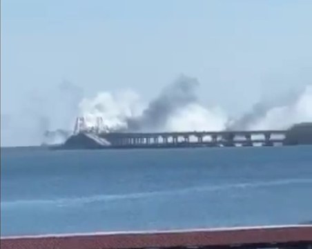 Нови взривове на Кримския мост