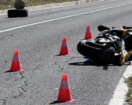 Пловдивчанин с мотор без светлини загина на пътя Карлово-Пловдив