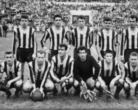 Ето кой е първият официален мач на Колежа