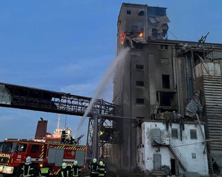 Взривове и пожари в Одеса и Запорожие, има ранени