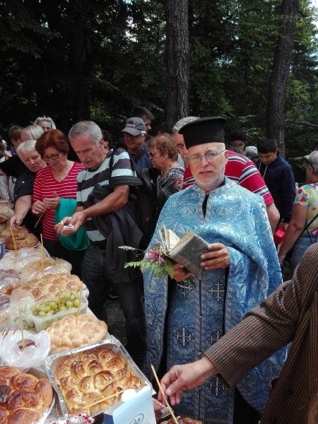Литургии и курбани за празника Голяма Богородица в три села от община „Родопи”
