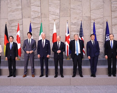 България ще се присъедини към страните от Г-7 за оказване на подкрепа на Украйна