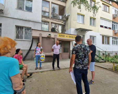 Обновяват още предблокови пространства в „Тракия”