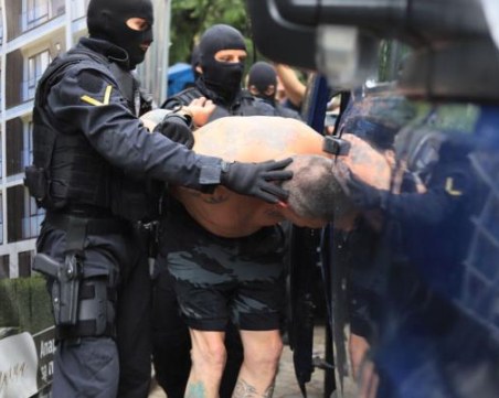 Прокуратурата повдигна обвинение и задържа за 72 часа автокрадеца Руснака