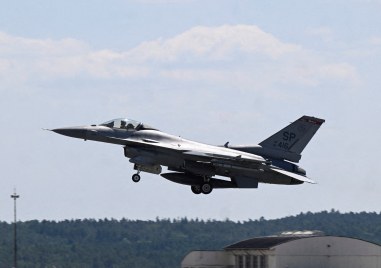 Украйна няма да може да използва американски изтребители F 16