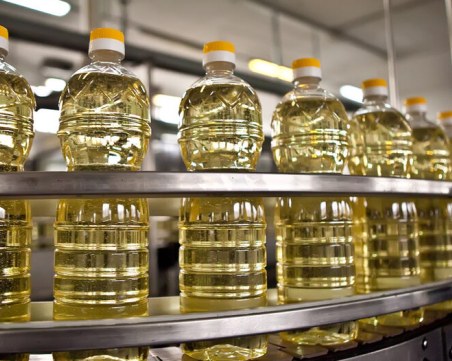 Олиото поевтиня с 58% на световния пазар, в страната цената е около 3,88 лв. на литър