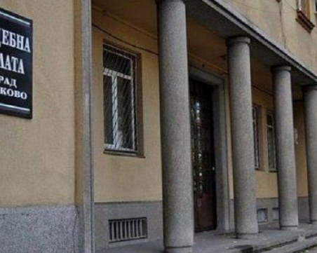 Задържаха в ареста мъж от Харманли, нарязал лицето на жена си и я заплашил с убийство