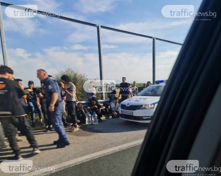 Заловиха нова група нелегални мигранти в София