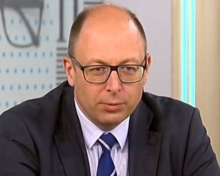 Божилов: Няма данни задържаните за шпионаж българи да са имали връзка с лица в България