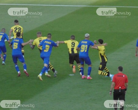 Дори и дебютния гол на Попето не помогна на Ботев, пак срам на Колежа и нова загуба