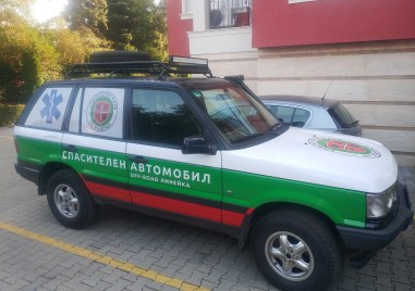 Готова е втората офроуд линейка в България съобщи Лазар Радков