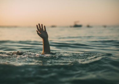 8 годишно дете се удави на неохраняем плаж в к к Елените
