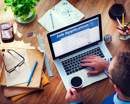 На фона на намаляването на средната заплата в Пловдив: Безброй оферти за работа, какво предлагат работодателите?