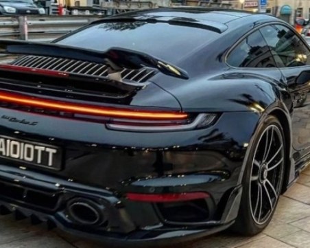 Украински ВИП бежанци на Лазурния бряг по време на война - скъпи коли и казина