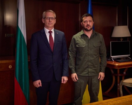 Зеленски благодари на Денков за подкрепата на България за Украйна