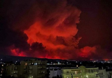 Пожарът в Гърция няма риск да се прехвърли у нас