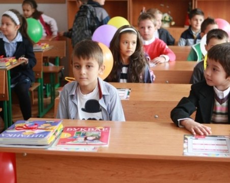 Подготовката на първокласниците – все по-скъпа с всяка година!