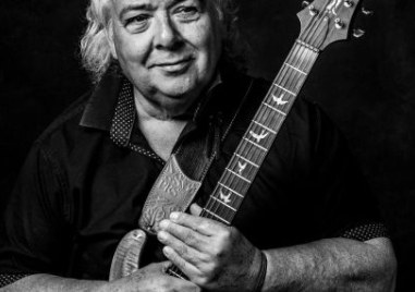 На 72 години почина китаристът  Бърни Марсдън Музикантът който през