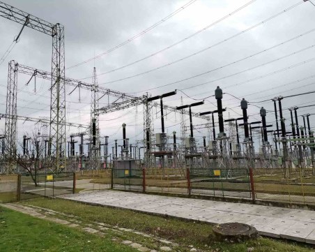 КЕВР предупреди за рязък скок в цената на тока за бита от 2024 г.