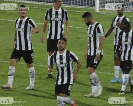 Локо взе уникално зрелище в Пазарджик със 7 гола