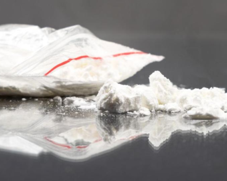 Мъж изхвърли 34 пакета с дрога, докато бяга от полицията в Стара Загора