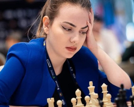 Скандал в шаха: Нургюл Салимова извън състава на световното отборно в Полша
