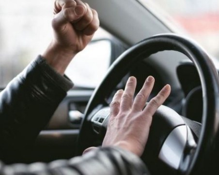 Пловдивчанка твърди, че шофьор пребил пешеходец на 