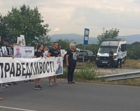 Протестиращите от Цалапица блокираха един от изходите на Пловдив към АМ 