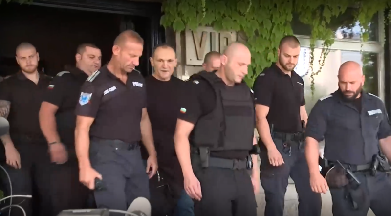 Днес гледат мярката на Васил Божков