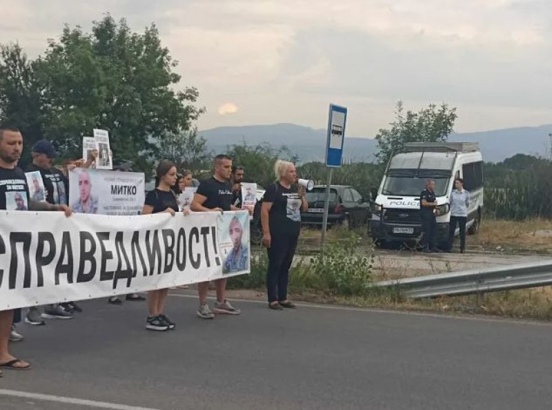 Протестиращите от Цалапица блокираха един от изходите на Пловдив към АМ