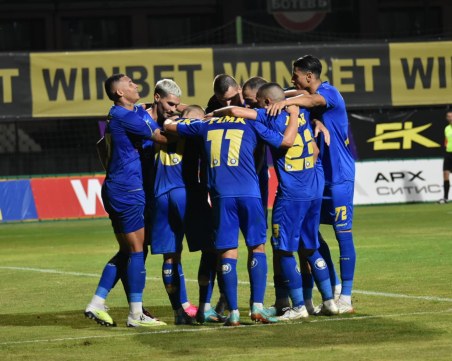 Крумовград пак записа победа в Пловдив