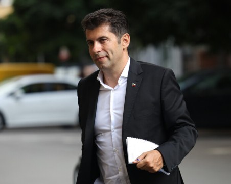 Петков: Борисов може винаги да ми се обади, а не да си говорим през медиите