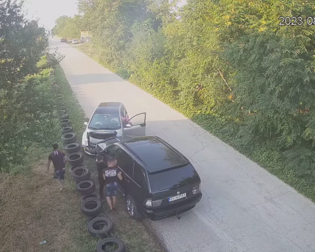 Пиян шофьор без книжка набедил 12-годишния си син, че карал при катастрофира с джипа им