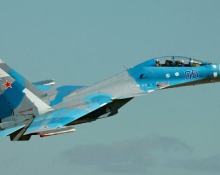 Руски самолет ескортира американски дрон над Черно море