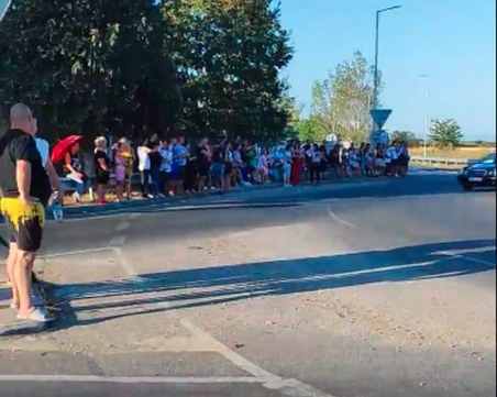 Жители на Цалапица отново на протест! Блокираха пътя Пловдив-Пазарджик