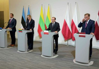 Полша Литва Латвия и Естония предупредиха че ще затворят напълно