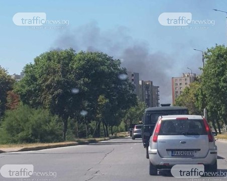 Пластмасов контейнер с боклуци пламна в Тракия