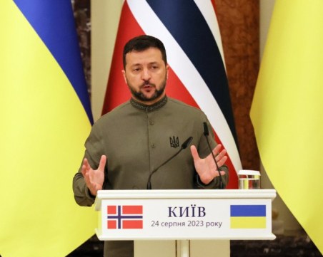 Според Зеленски може да има политическо споразумение за Крим