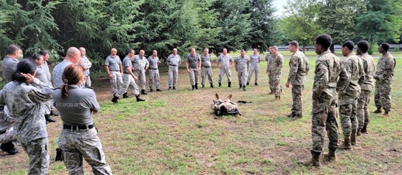 Военни от България и САЩ започнаха съвместно учение в авиобаза Граф Игнатиево