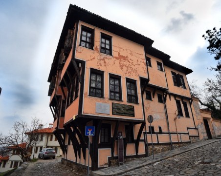 От 540 000 до 40 000 лв. - проектобюджетът на Пловдив провали реставрацията на къща 