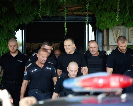 От Дубай дали 72-часов срок на Божков да напусне страната