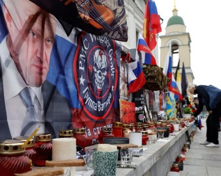 Погребаха Евгений Пригожин с частна церемония