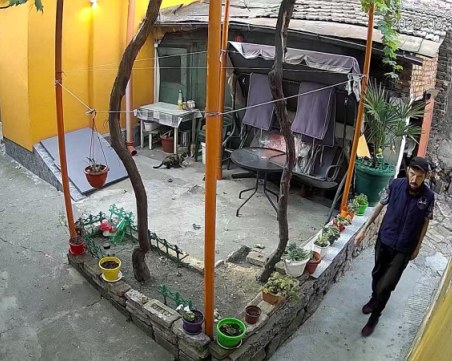 След като обра веднъж пловдивчани, мъж се опита да влезе пак в къщата им