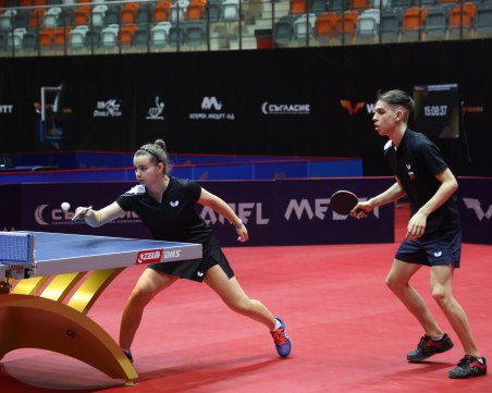 Три български победи в първия ден на международен турнир по тенис на маса Панагюрще