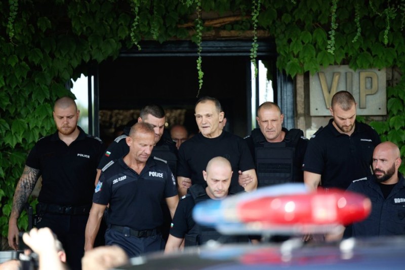 От Дубай дали 72-часов срок на Божков да напусне страната