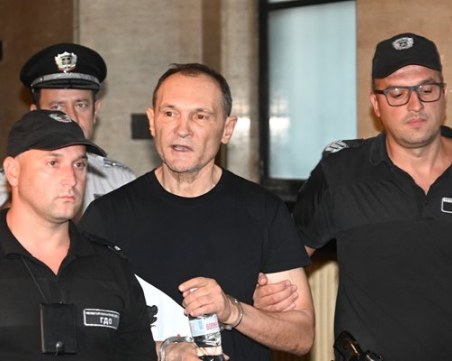 Божков и семейството му са поставени под охрана