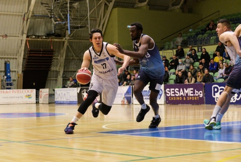 Баскетболният Академик Пловдив ще има открита тренировка за феновете като