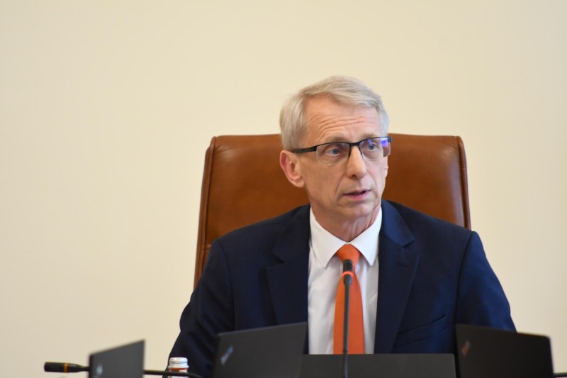Премиерът: Няма да позволим да има повишение в цената на тока