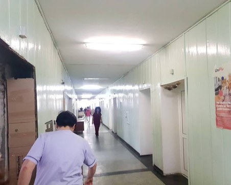 Удареното от мълния момче вече е в съзнание